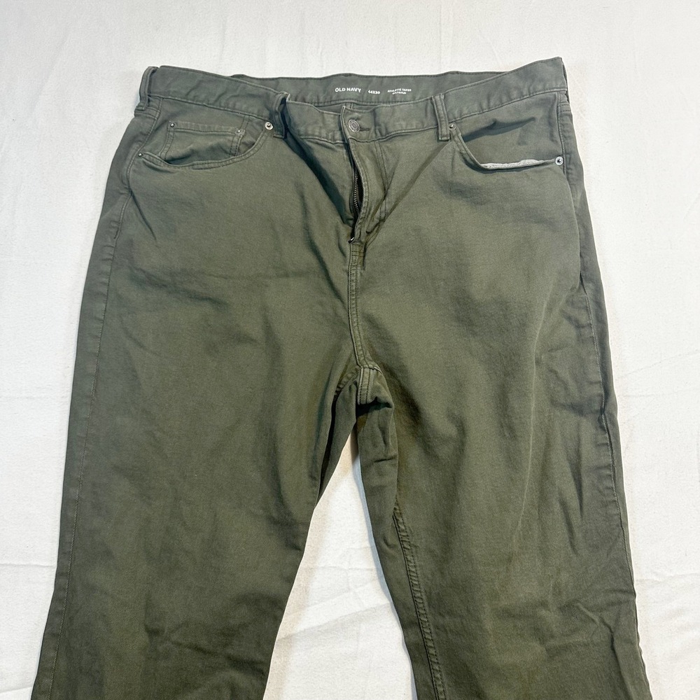 Old Navy Athletic Taper Built In Flex‎ Olive Green Pants Mens Size 44x30